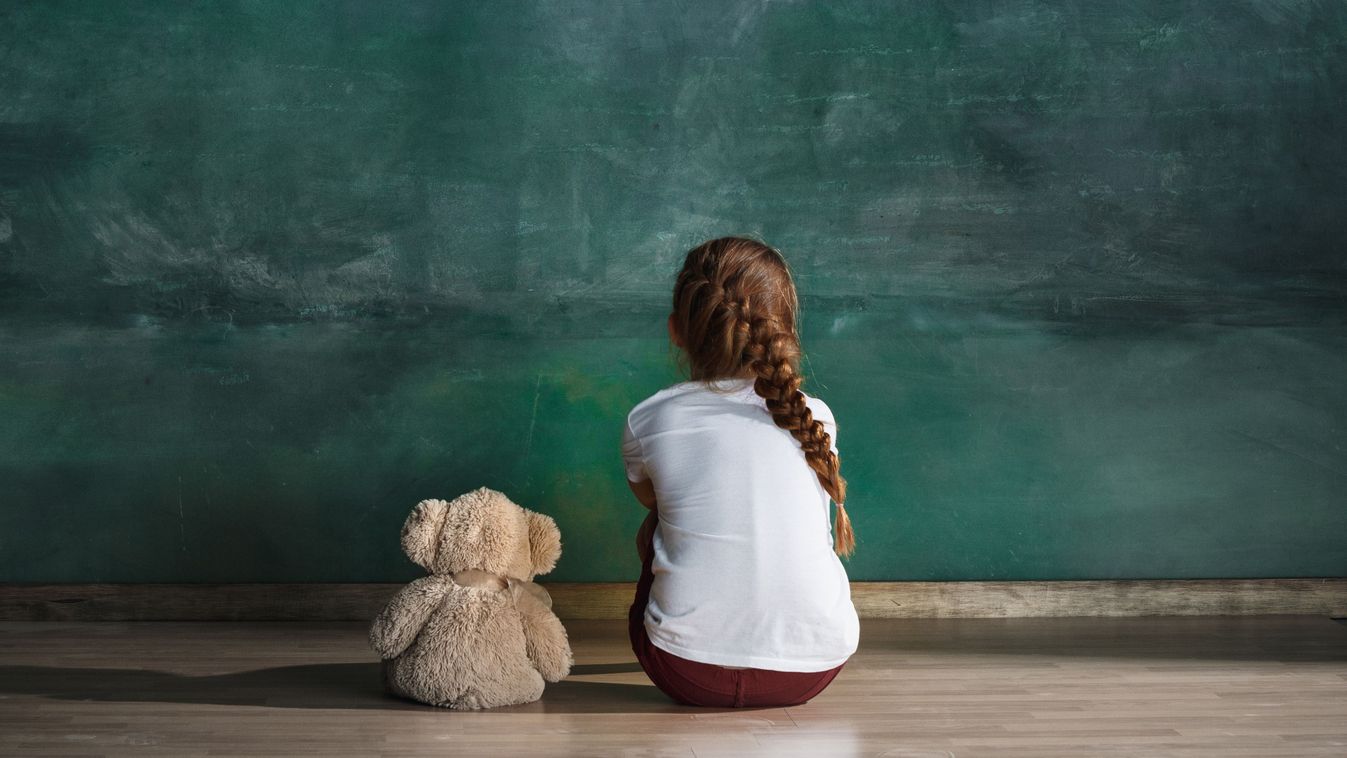 Jelek, hogy érzelmi árva vagy az elhanyagoló szülők miatt