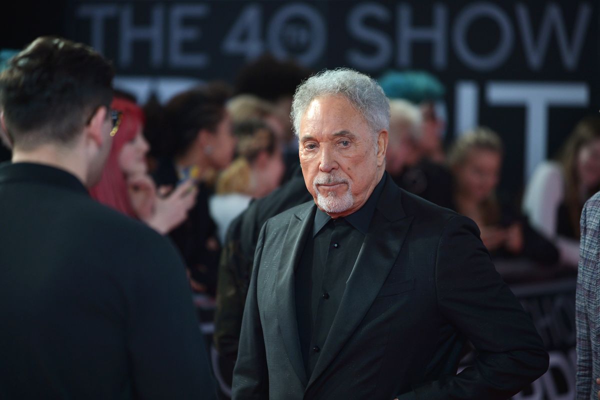 Tom Jones újabb koncertjét mondta le az egészsége érdekében