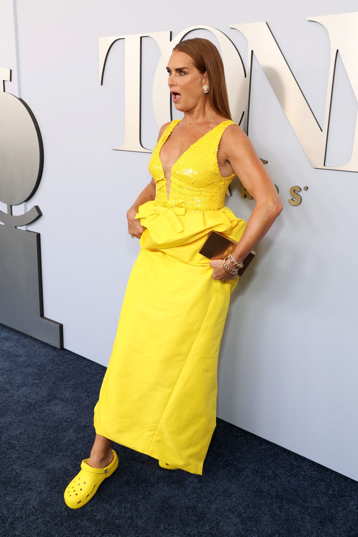 NEW YORK, NEW YORK - JUNE 16: Brooke Shields attends The 77th Annual Tony Awards at David H. Koch Theater at Lincoln Center on June 16, 2024 in New York City.  (Photo by Kevin Mazur/Getty Images for Tony Awards Productions)