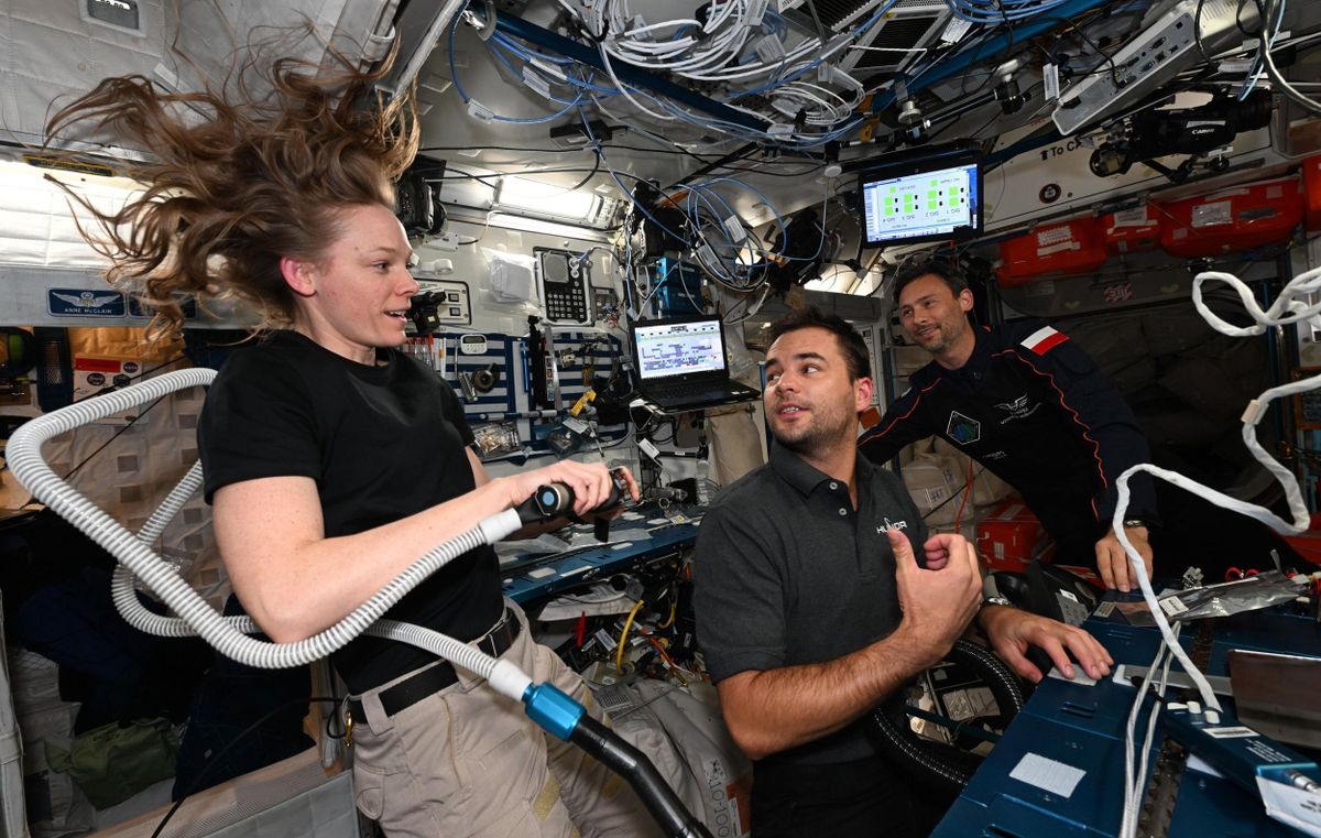 Crew of the International Space Station get their hair cut by NASA astronaut Nichole Ayers on the weekend of 12 July 2025.           Following their recent highest ever cocktail party, the crew of the International Space Station (ISS) have shown off the most remote barber shop. NASA astronaut Nichole Ayers was on hand 260 miles above Earth to tidy up the locks of her fellow space people last weekend. She said Monday (14 July): "We said goodbye to our Ax4 friends today. I was just reminiscing on the haircuts from last weekend! After a long quarantine, I think it was nice for them. We joked about how I might have a future in the haircutting business when I get back on Earth, but the reviews are still out." Before the SpaceX Axiom-4 (Ax4) crew returned home Tuesday, the ISS had a multinational crew, primarily composed of astronauts from the United States, Russia, and Japan, with the additional private astronauts from other countries aboard.
Photo released 16/07/2025