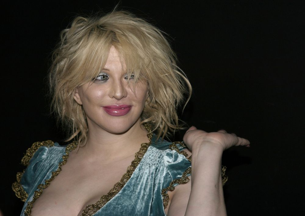 Courtney Love at the Rokbar Hollywood Grand Opening Party held at the Rokbar in Hollywood, USA on June 30, 2005.