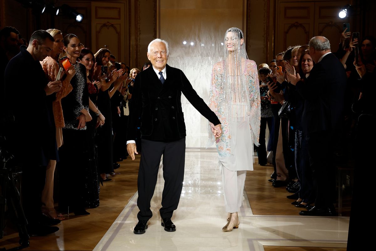 Giorgio Armani 90-en túl sem megy nyugdíjba. 
