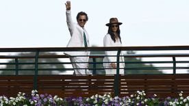 Paparazzók kapták lencsevégre Matthew McConaughey és felesége szenvedélyes csókját - Fotók