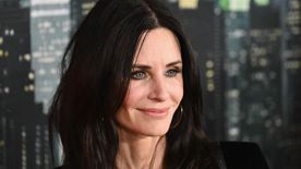 Bizarr dolgokat talált Courtney Cox a szekrényében — „Olyan, mintha önmagam megszállottja lennék”