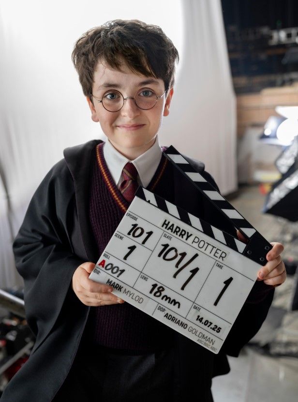 Harry Potter-sorozat a színfalak mögött: megérkeztek az első képek a forgatásról