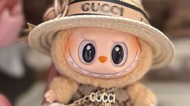 Kész őrület! Már Chanel, Gucci és Louis Vuitton stílusú Labubut is vehetsz