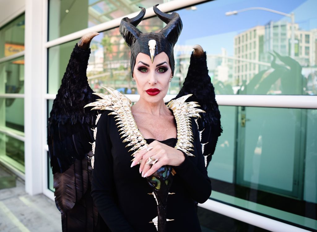 Maleficent, azaz Demóna. Vajon milyen sötét varázslaton töri a fejét?