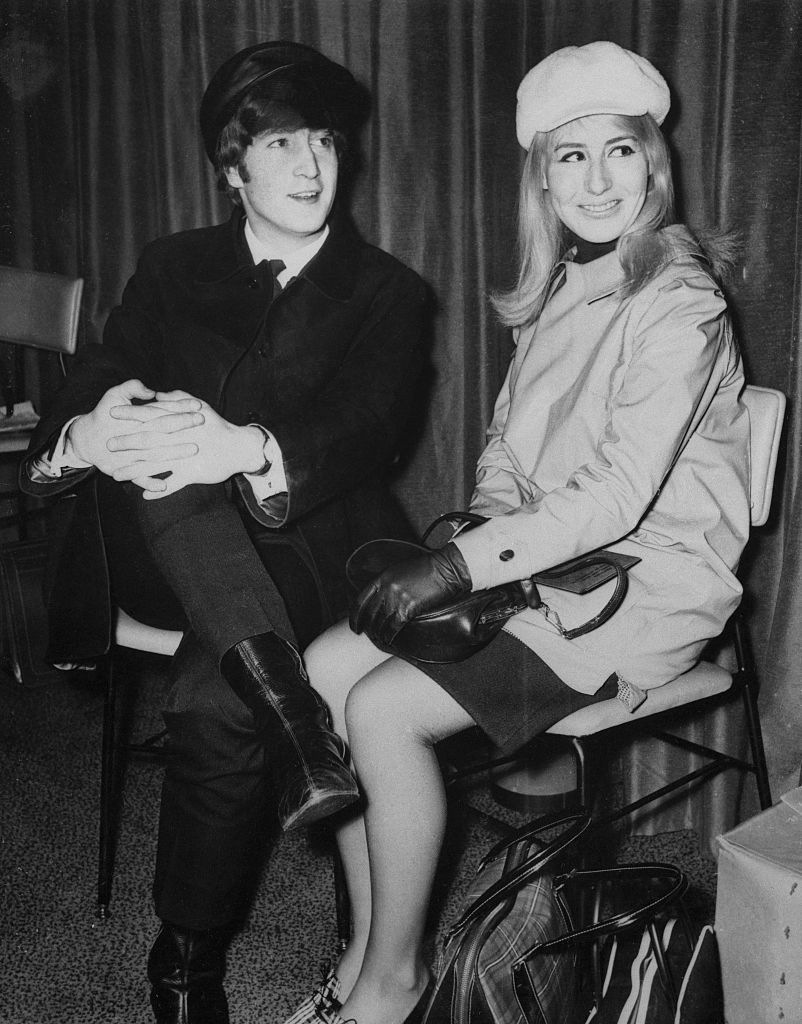 John Lennon és első felesége