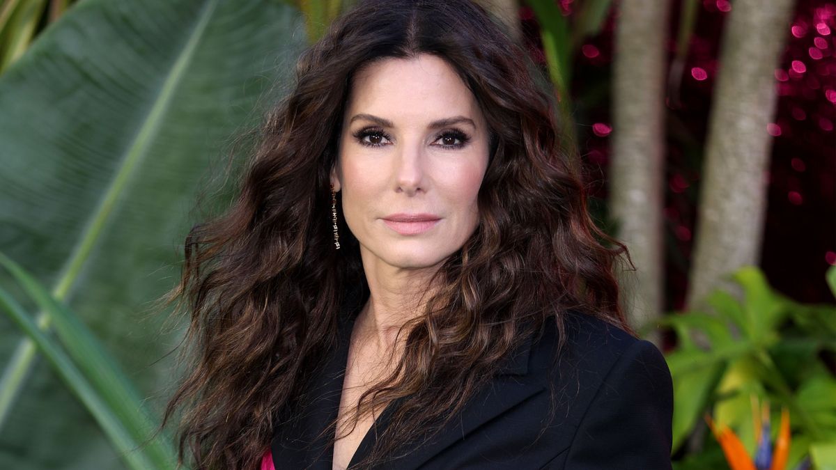 Megcsalták, elárulták, elveszítette élete szerelmét – Sandra Bullock 61 évesen erősebb, mint valaha