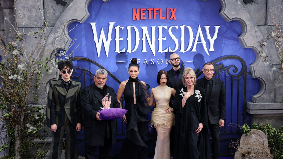 A Wednesday sikere sok lemondással jár a szereplők számára