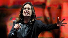 Ozzy Osbourne asztalon táncolt a Fehér Házban: 5+1 őrült dolog, amit a Black Sabbath frontembere valaha tett