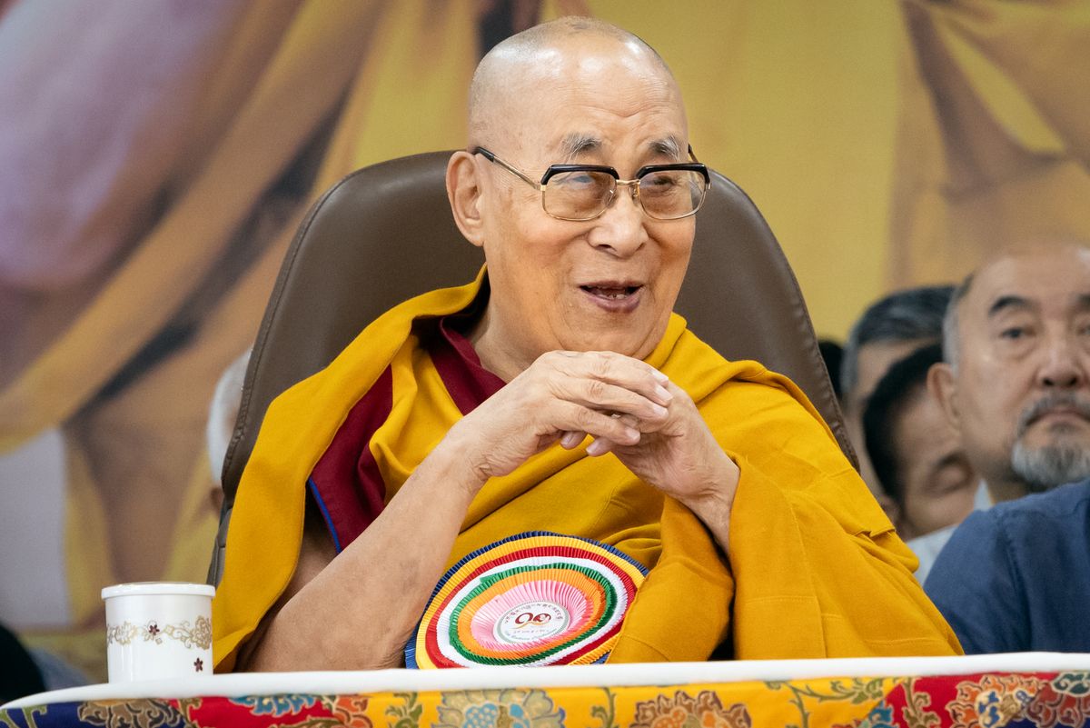90 éves lett a Dalai Láma