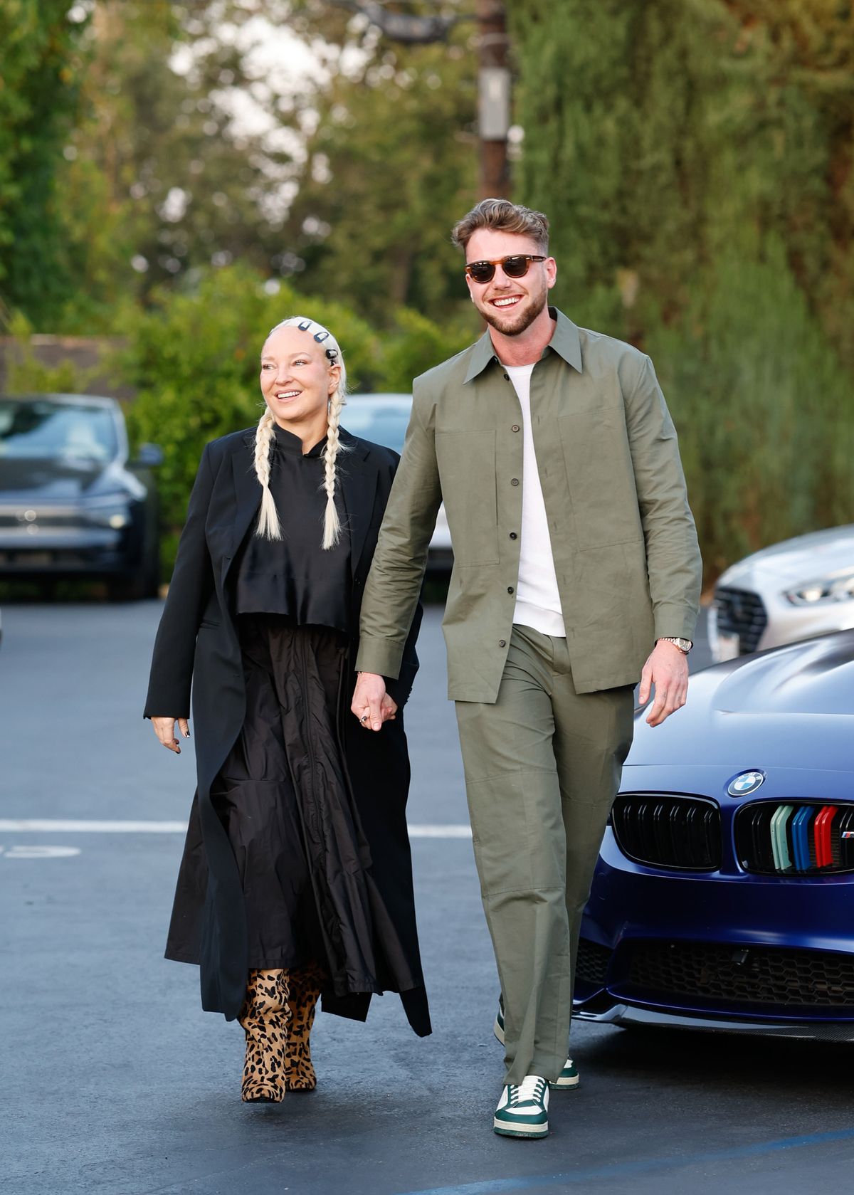 Sia egy 21 évvel fiatalabb botránycelebbel kavar