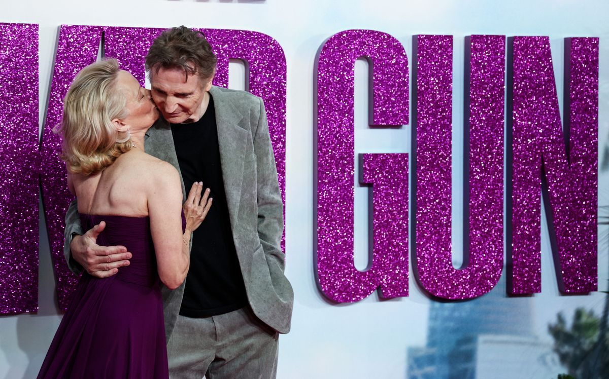 Liam Neeson és Pamela Anderson