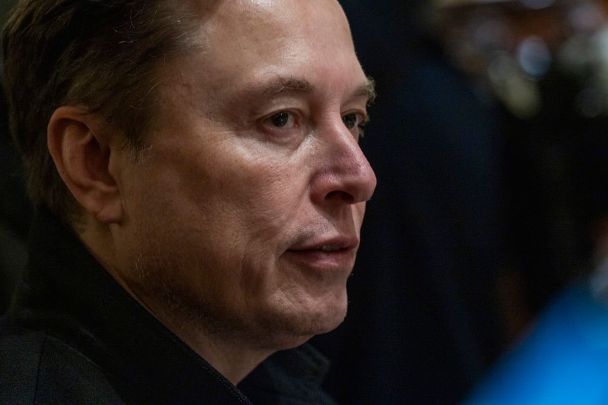 Elon Musk a Twitter, vagyis az X, A SpaceX és a Tesla tulajdonosa