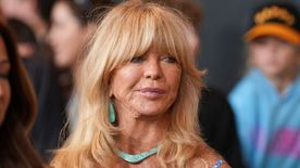 Goldie Hawn unokája igazi génlottónyertes: így pózol a vörös szőnyegen világsztár nagyijával a kiskamasz Rio