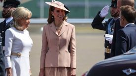 Mesésen nézett ki Katalin hercegné tiarában Macron francia elnök fogadásakor - Fotók