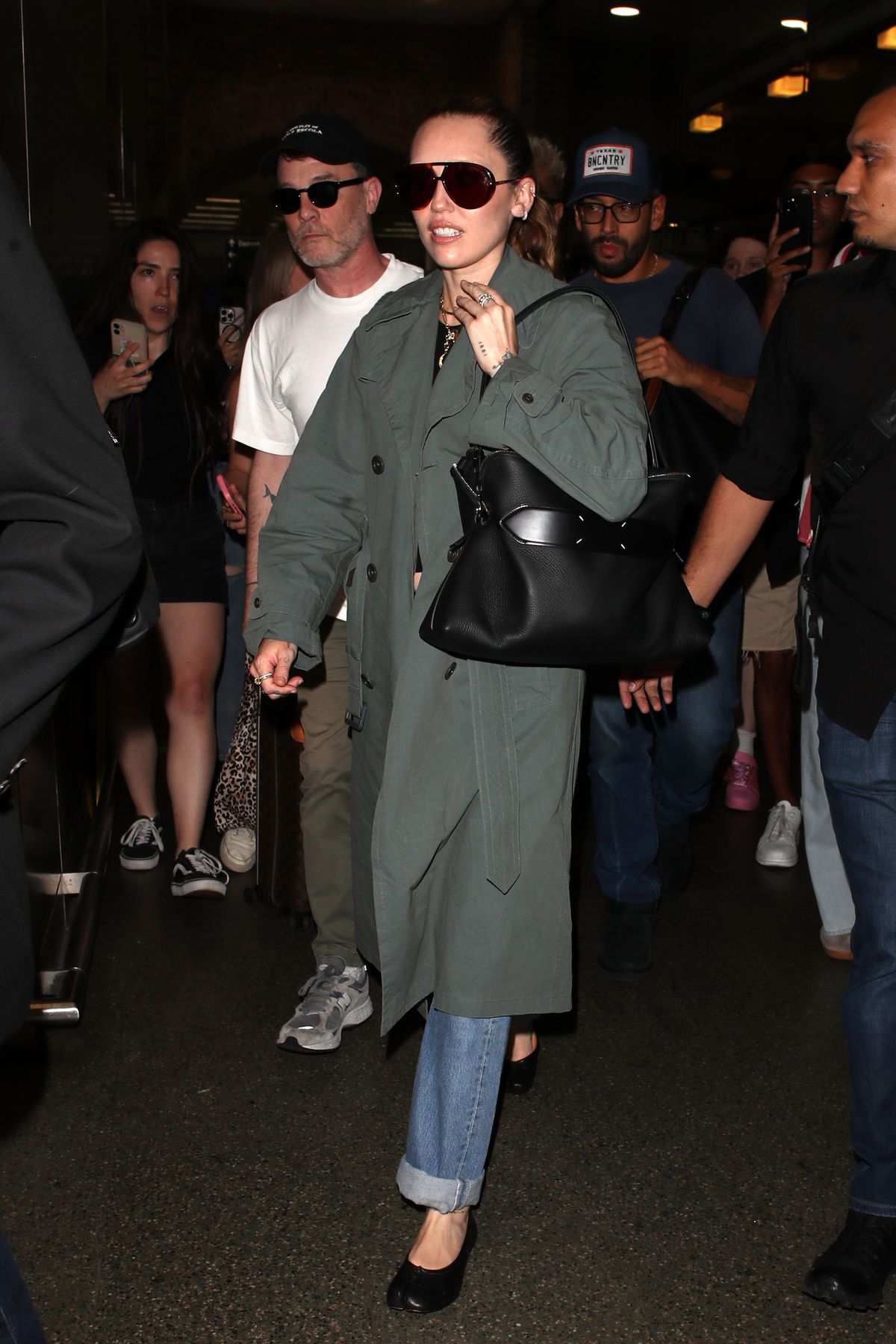 LONDON, UNITED KINGDOM - JUNE 20: Miley Cyrus is seen arriving at St Pancras International on June 20, 2025 in London, United Kingdom. (Photo by MEGA/GC Images)