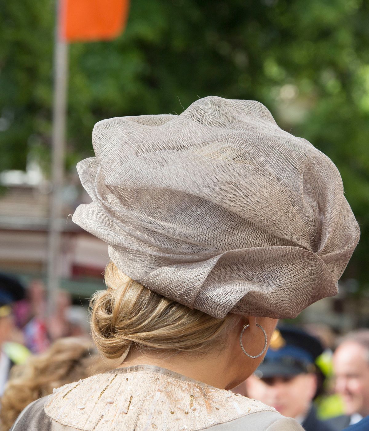Maxima holland királyné kalapja