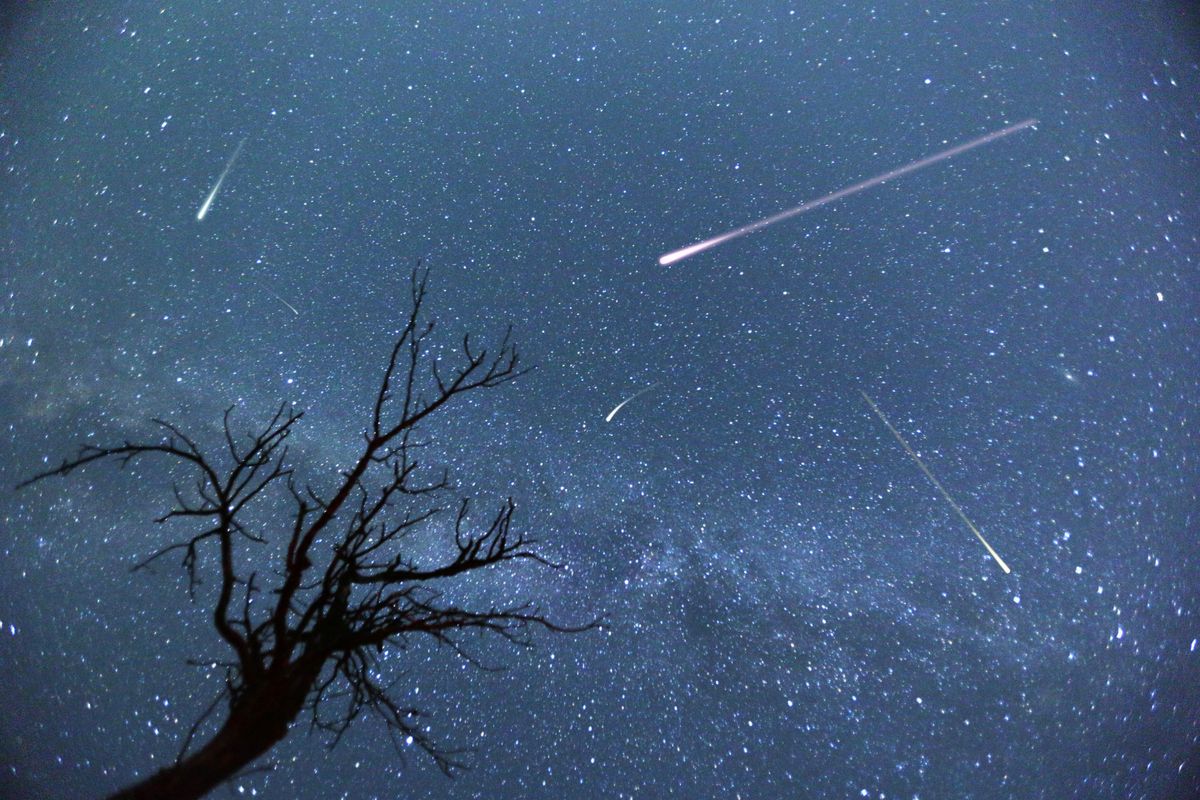 A Perseidák és bolygóparádé színesíti az augusztusi égboltot