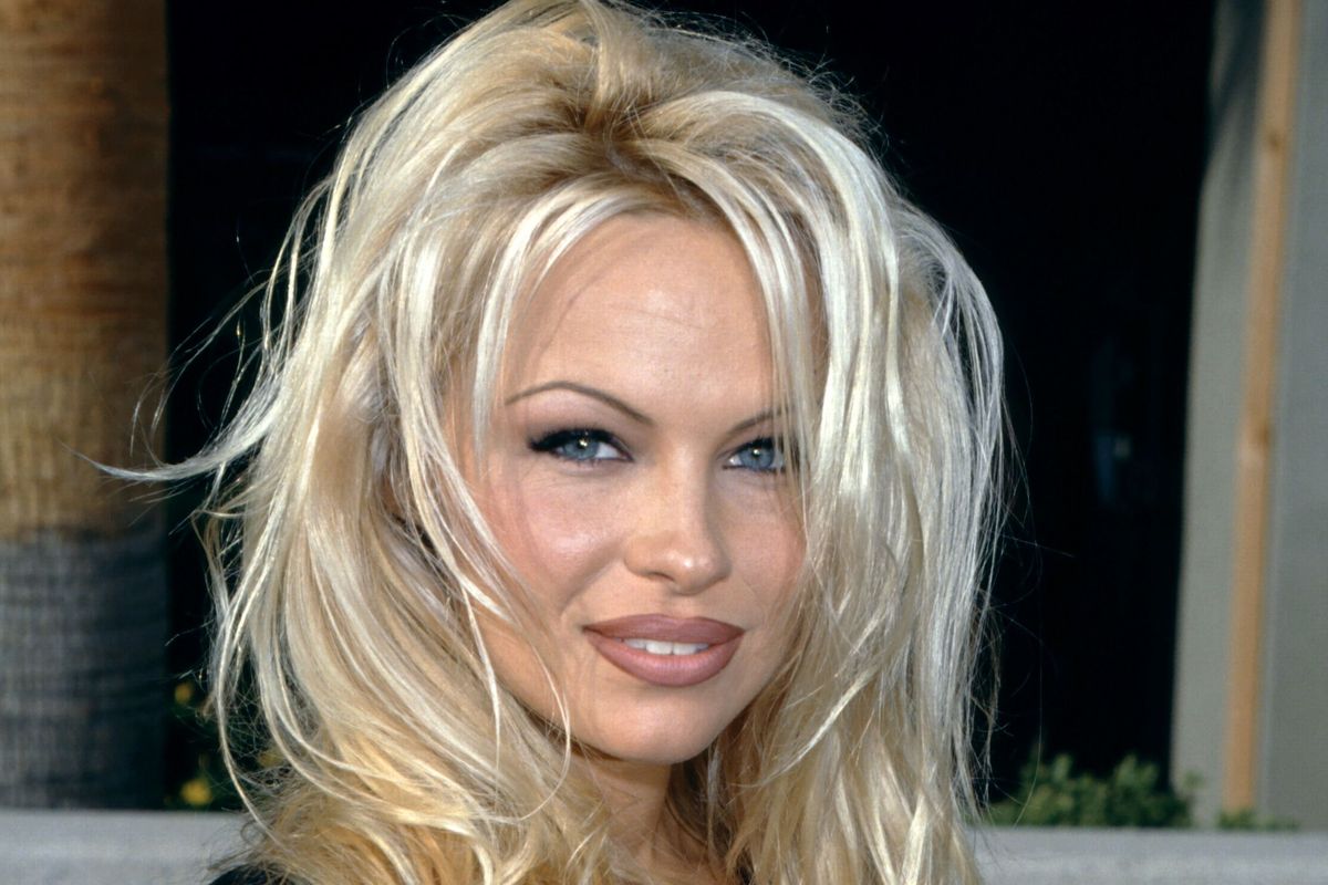 MARINA DEL REY, CA - OCTOBER 22:  Canadian-American actress and model Pamela Anderson attends "Baywatch" 100th Episode Anniversary Celebration on October 22, 1994 at the Ritz-Carlton Hotel in Marina del Rey, California. (Photo by Ron Davis/Getty Images)