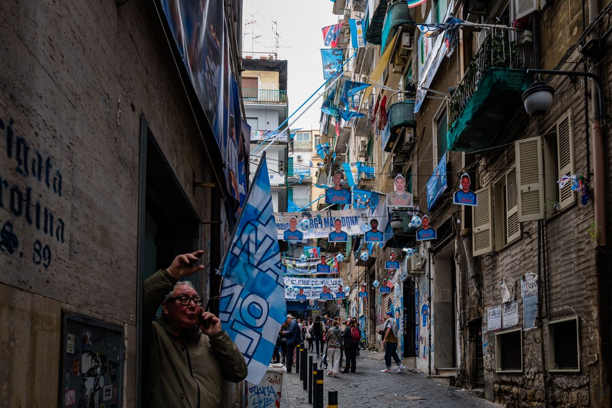 Nápoly híres, sikátorokkal teli környéke: a Maradona negyed.