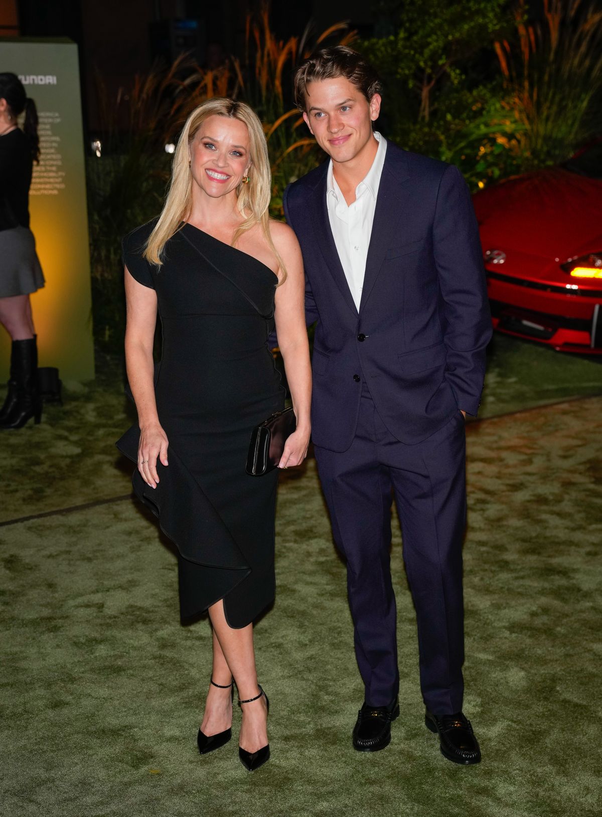 NEW YORK, NY - OCTOBER 29: Reese Witherspoon and Deacon Phillippe arrive at the 2024 "WSJ Innovators Awards" on October 29, 2024 in New York City.  (Photo by XNY/Star Max/GC Images)