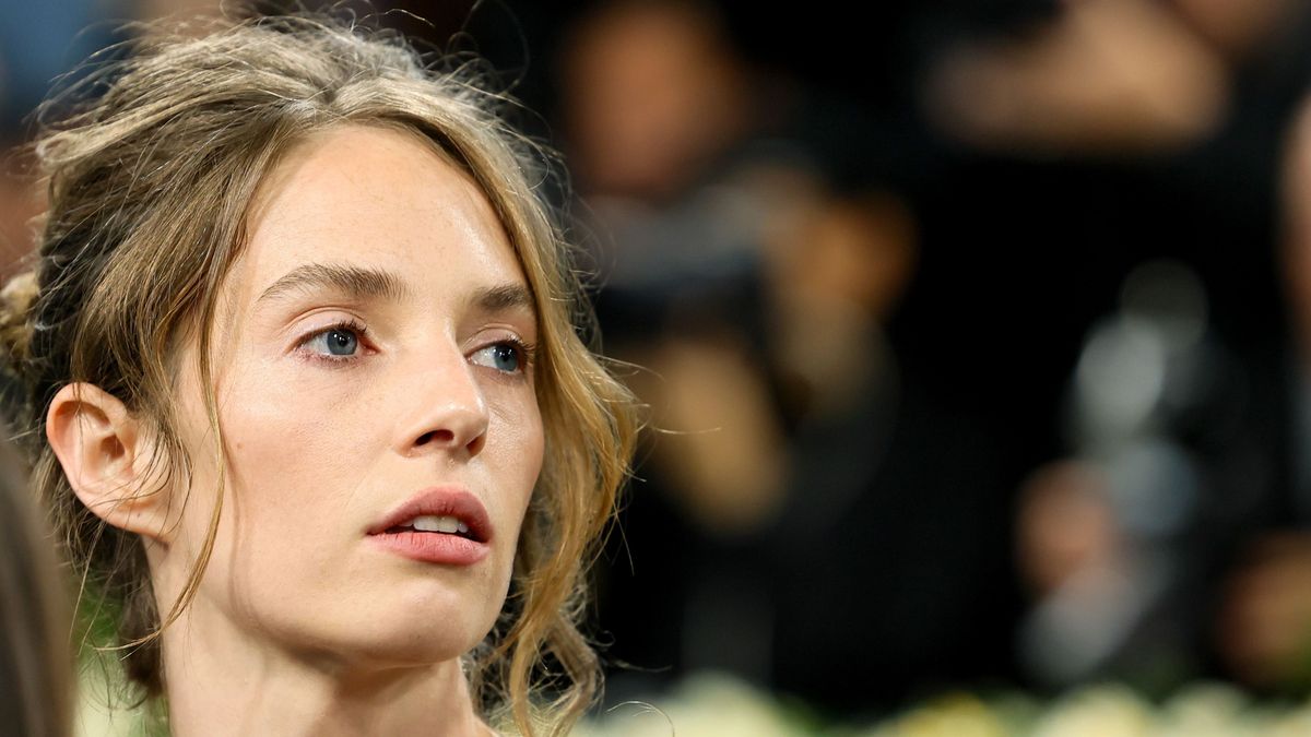NEW YORK, NEW YORK - MAY 05: Maya Hawke attends the 2025 Met Gala Celebrating "Superfine: Tailoring Black Style" at Metropolitan Museum of Art on May 05, 2025 in New York City.  (Photo by Theo Wargo/FilmMagic)