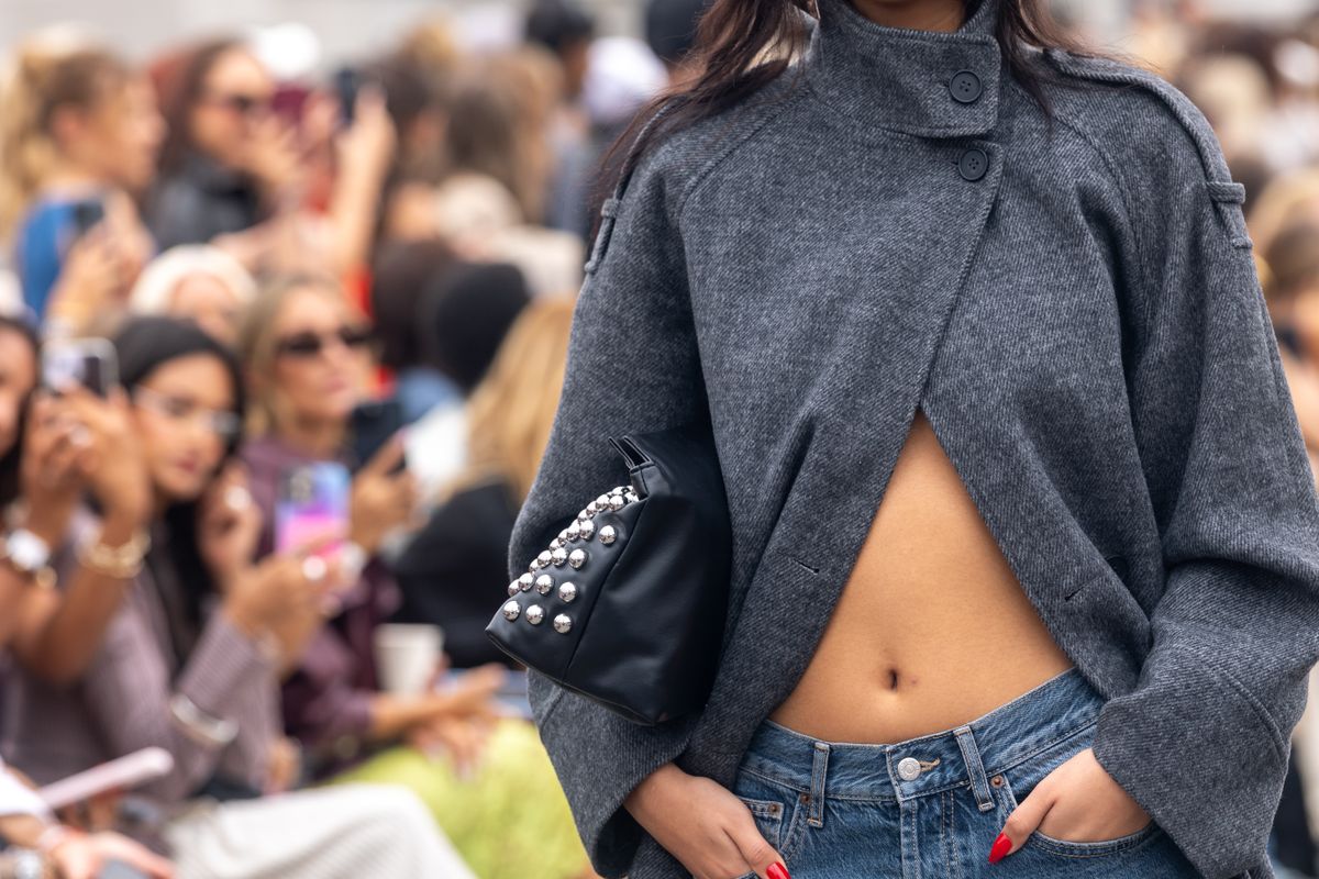 Mit esznek a modellek, hogy tartani tudják bomba formájukat?