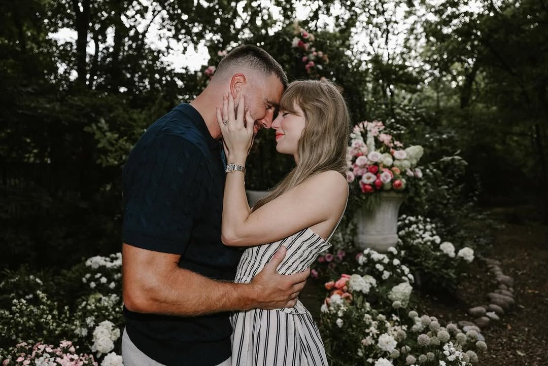 Travis Kelce és Taylor Swift eljegyzési fotója