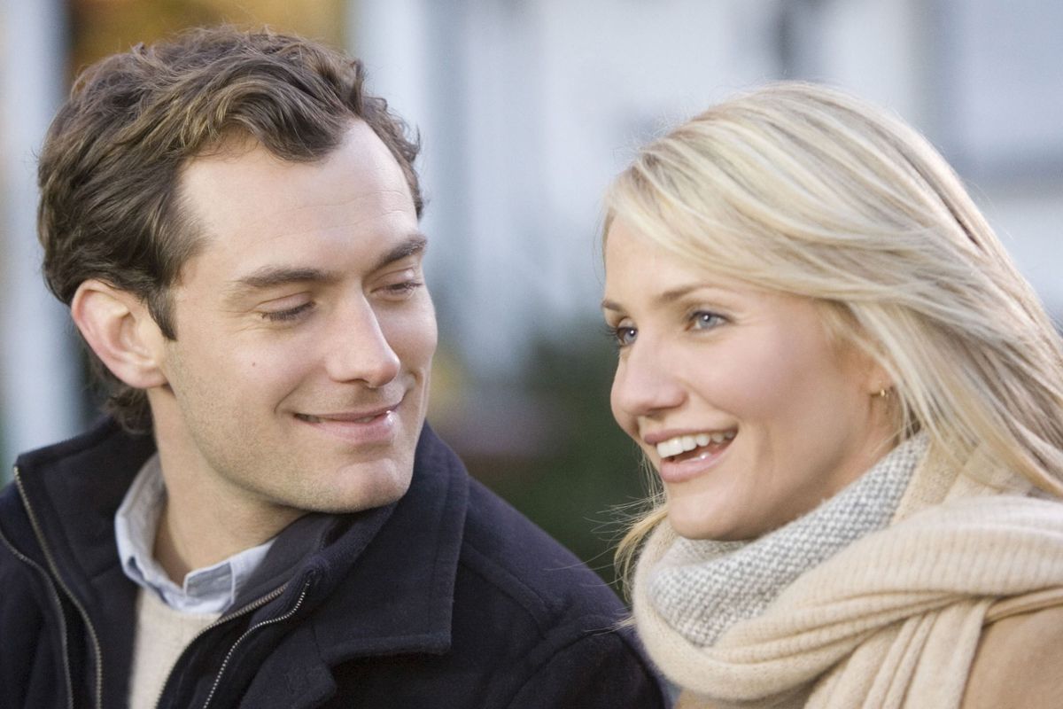 Nov 27, 2006; London, UK; RELEASE DATE: December 8, 2006. DIRECTOR: Nancy Meyers STUDIO: Columbia Pictures PLOT: Two women troubled with guy-problems (Diaz, Winslet) swap homes in each other's countries, where they each meet a local guy and fall in love. PICTURED: JUDE LAW and CAMERON DIAZ.
Mandatory Credit: Photo by Simon Mein/Columbia Pictures/ZUMA Press.
(©) Copyright 2006 by Columbia Pictures