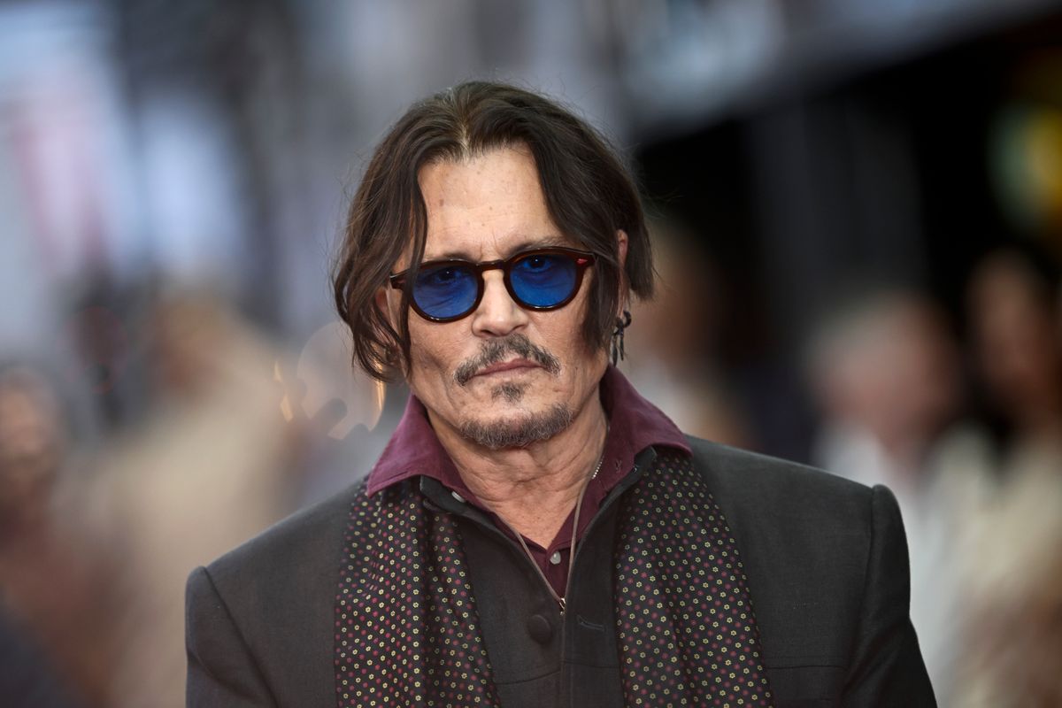 Johnny Depp 40 évvel fiatalabb kolléganőjével jár? 