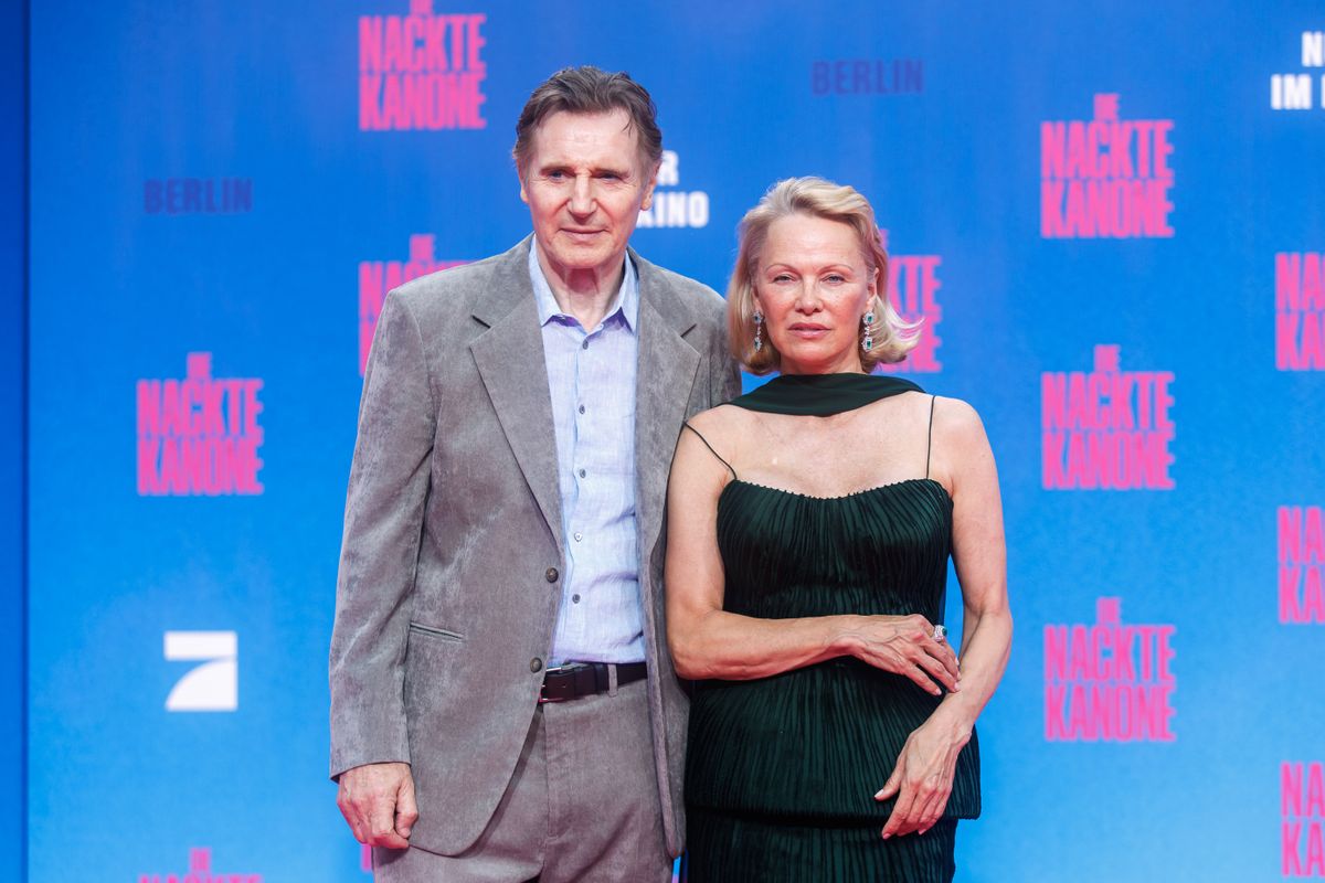  csupasz pisztoly, kvíz, liam neeson