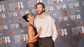 Calvin Harris apa lett, de ezt nem mindennapi fotókkal tudatta: még a felesége méhlepényét is megmutatta