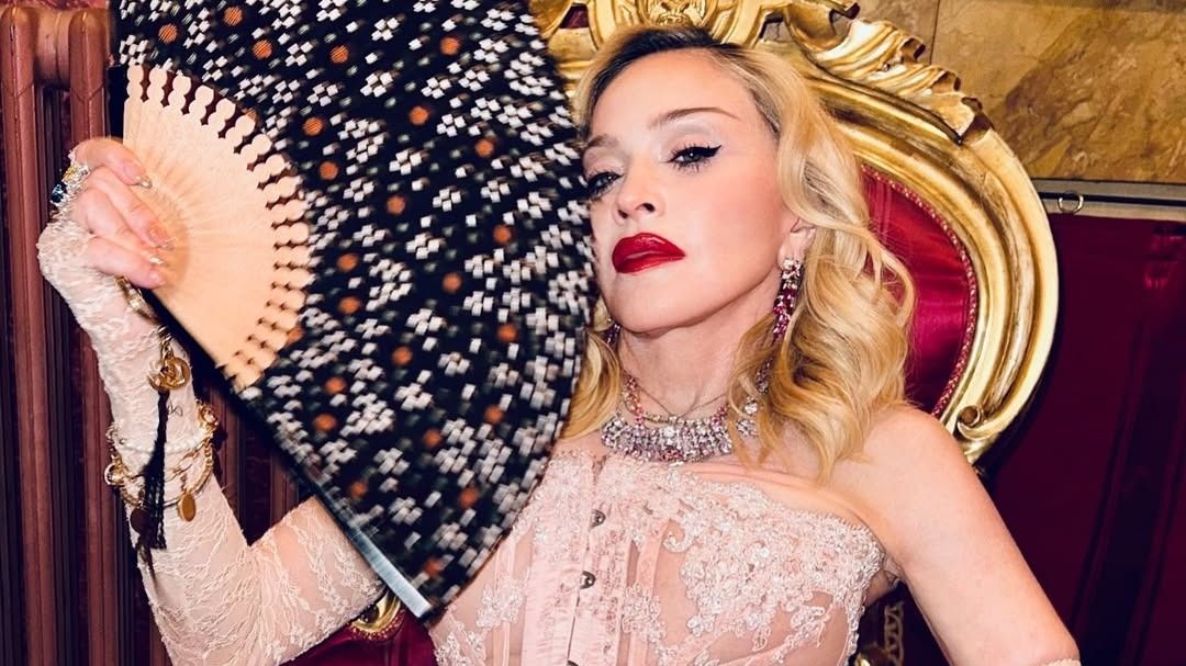 Madonna egy reklám kedvéért újra levetkőzött