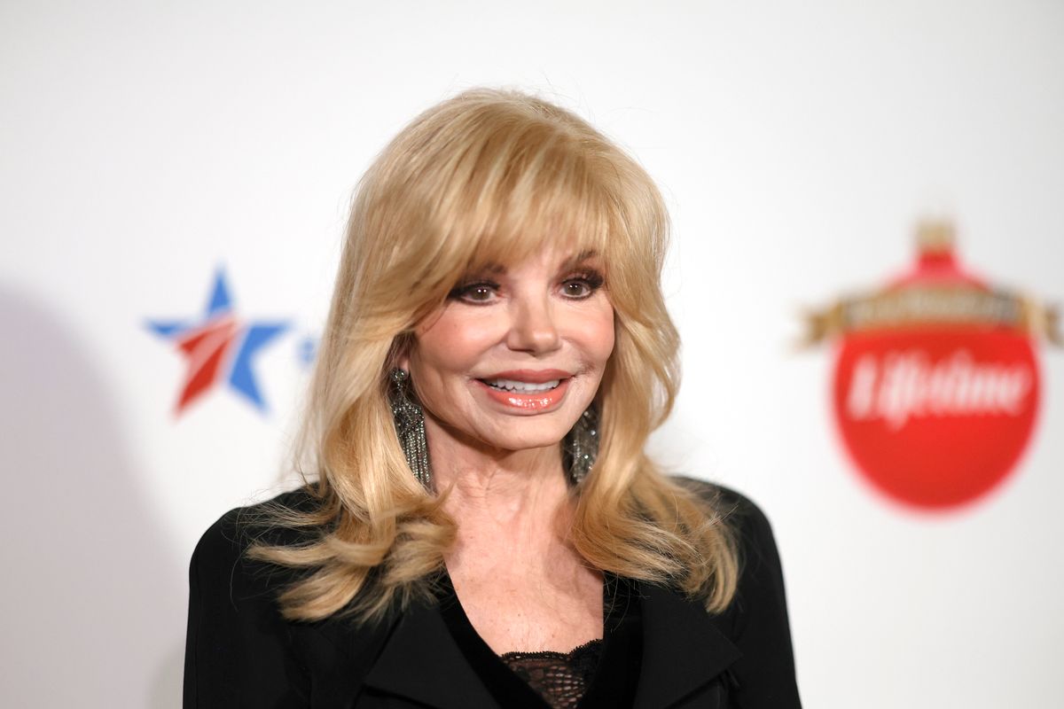 BEVERLY HILLS, CALIFORNIA - NOVEMBER 28: Loni Anderson, attends Stars From "It's A Wonderful Lifetime" Honor Blue Star Families Military Spouses, Who Will Receive The Gift Of A Lifetime at The Maybourne Beverly Hills on November 28, 2023 in Beverly Hills, California. (Photo by Frazer Harrison/Getty Images)