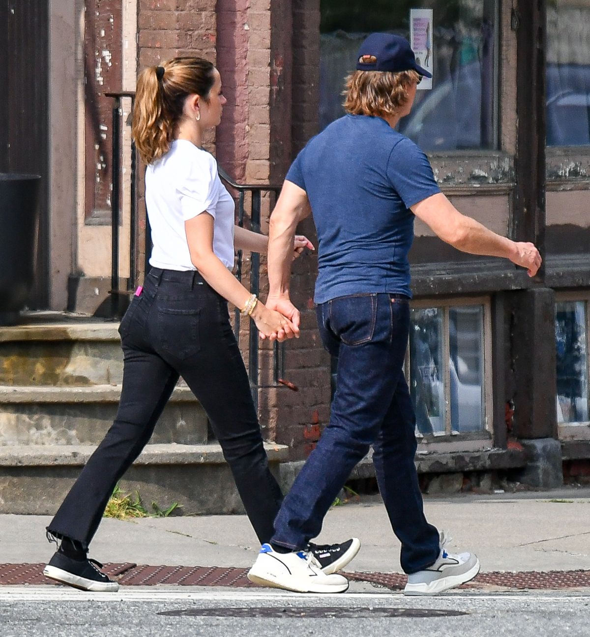 Hivatalosan is összejött Tom Cruise és Ana de Armas