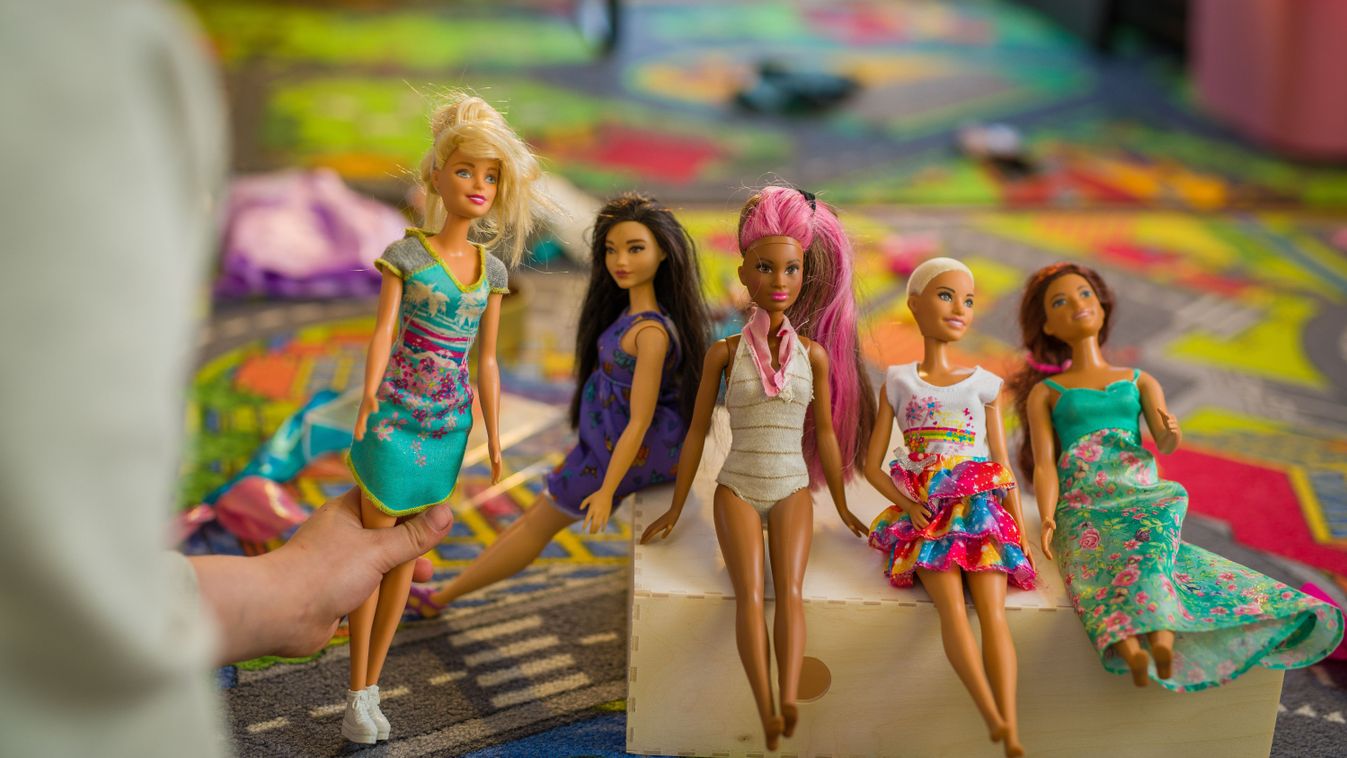 Gyerekkori Barbie babák