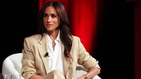Mintha Meghan Markle titkos húga lenne – Fotókon a hercegné hasonmása