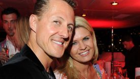 Harminc éve mondták ki a boldogító igent: ilyen volt Michael Schumacher és Corinna az esküvőjük napján