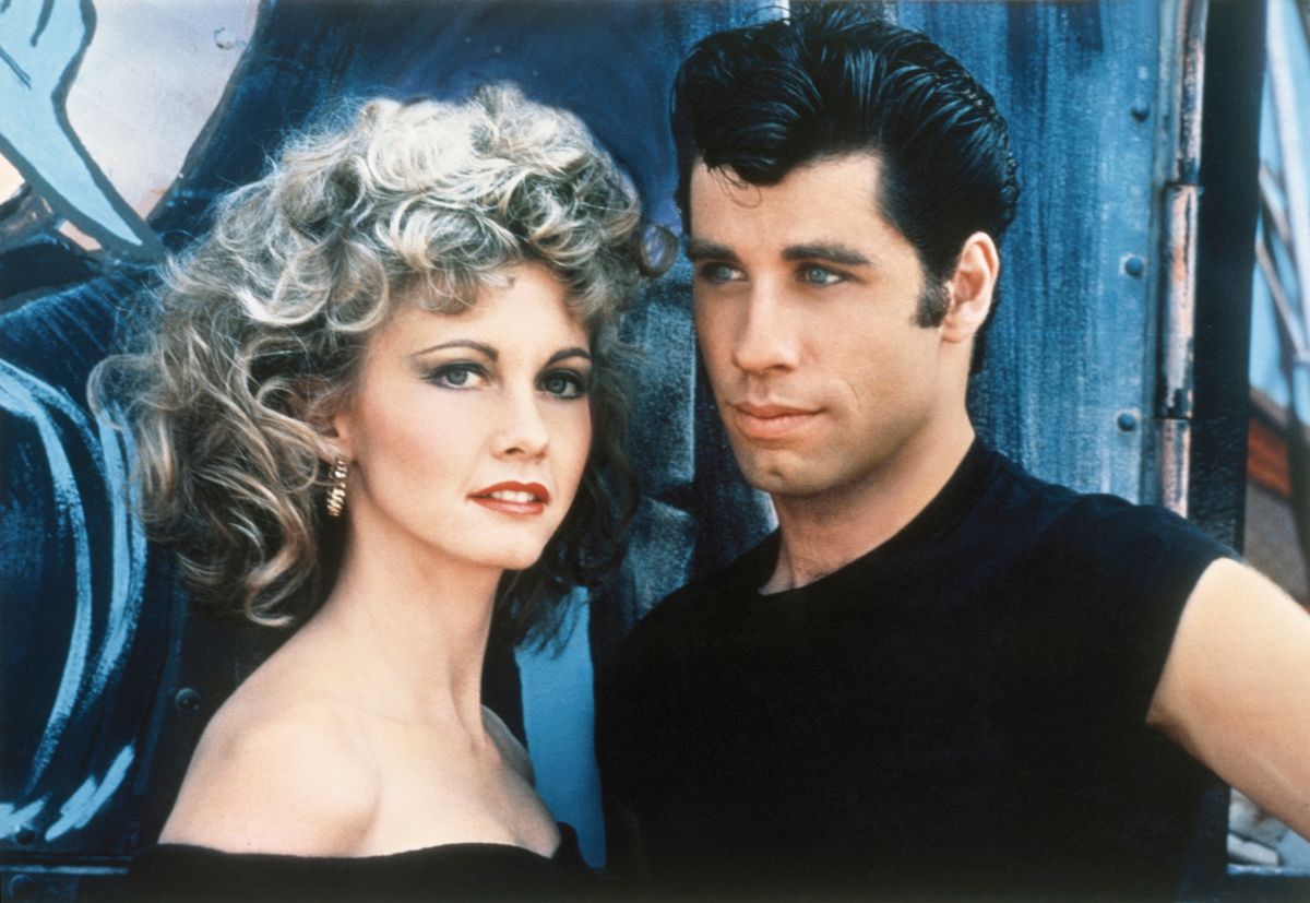 Olivia Newton és John Travolta, '80-as évek, suli