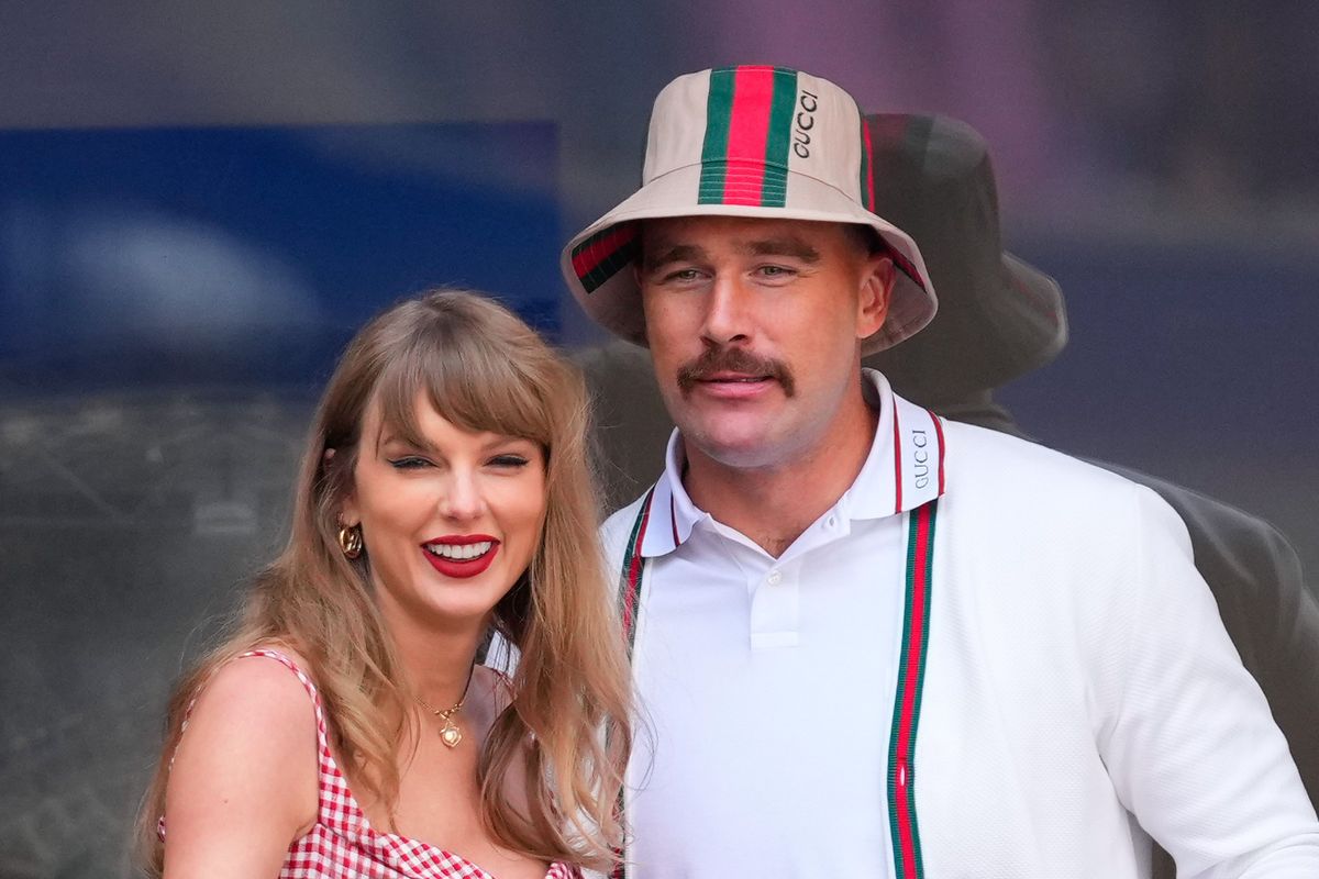 Taylor Swift és Travis Kelce kapcsolata elmélyült, megtörtént az eljegyzés
