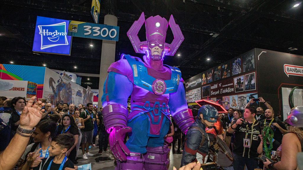 Galactus most nem akarta elnyelni a földet, de egyértelműen vitte a pálmát a megjelenése.