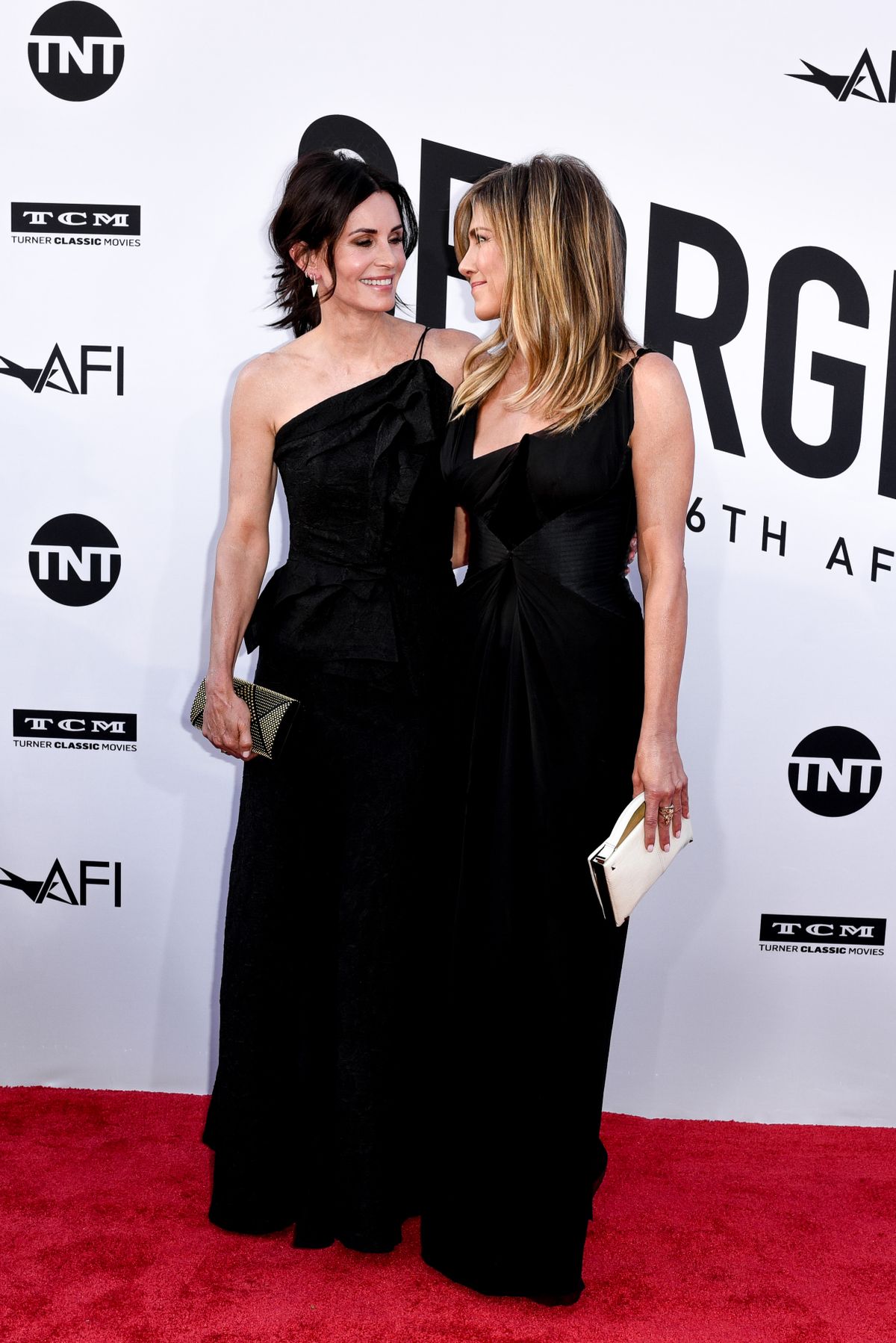 Courteney Cox és Jennifer Aniston, az örök barátnők