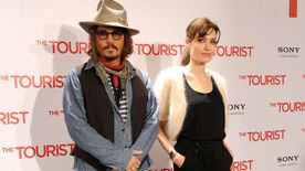 Azt beszélik: Angelina Jolie-ba szerelmes Johnny Depp - Videó
