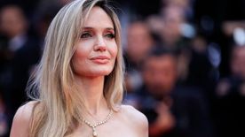 Újabb döfés Brad Pitt szívébe — A válás véglegesítése után sem kíméli exét Angelina Jolie