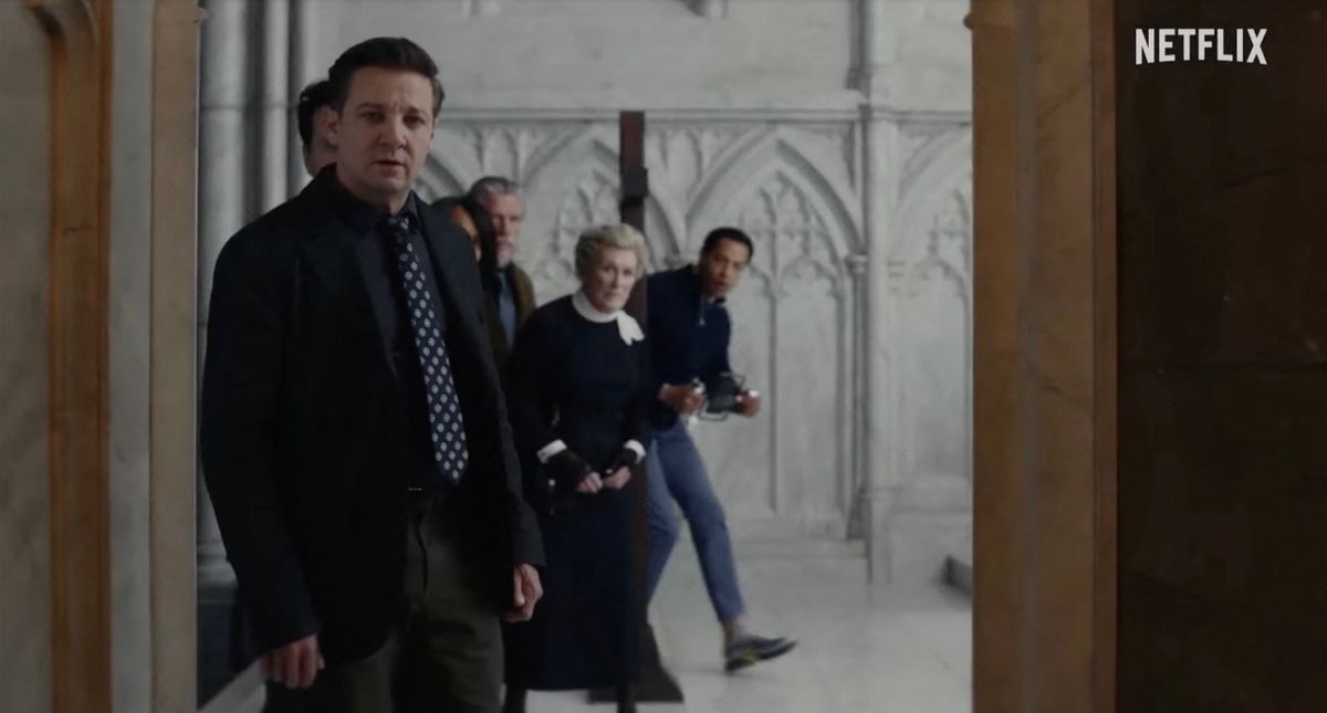 Jeremy Renner, Tőrbe ejtve