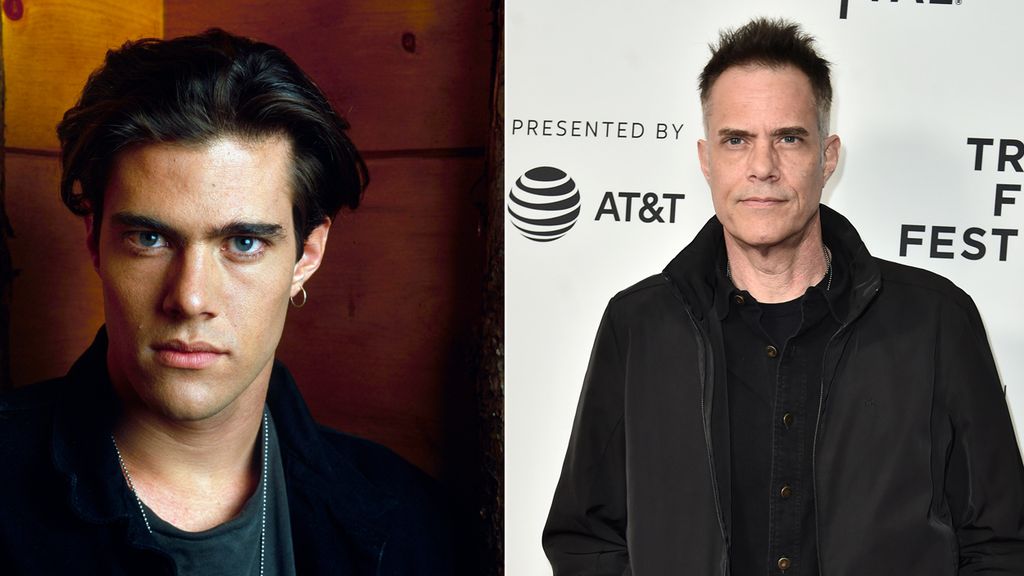 Dana Ashbrook
Az 58 éves Ashbrook 35 évvel ezelőtt a sorozat egyik leghelyesebb tinédzserét, Bobby Briggs karakterét alakította. A romantikus szál, amiben Bobby megmenti Shelly-t az erőszakos férjétől, azóta is megdobogtathatja a szívünket.
