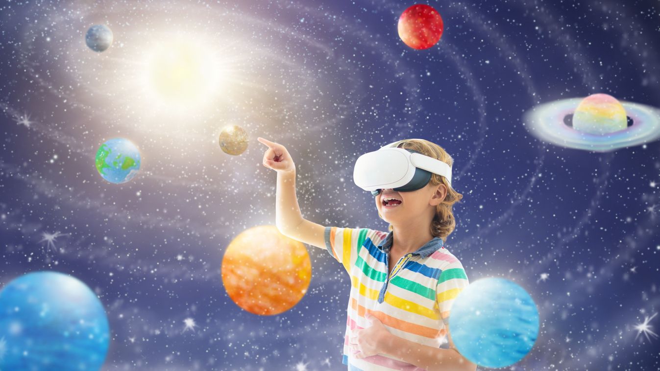 Jövőbeli gyermek VR szemüveggel a fején tanul.