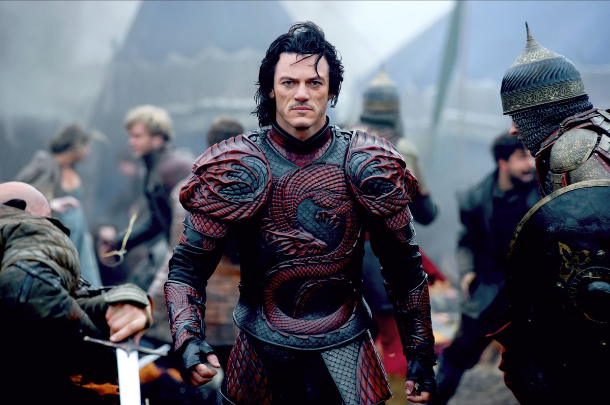 Luke Evans  Az ismeretlen Drakula szerepében maga a csábító gonosz